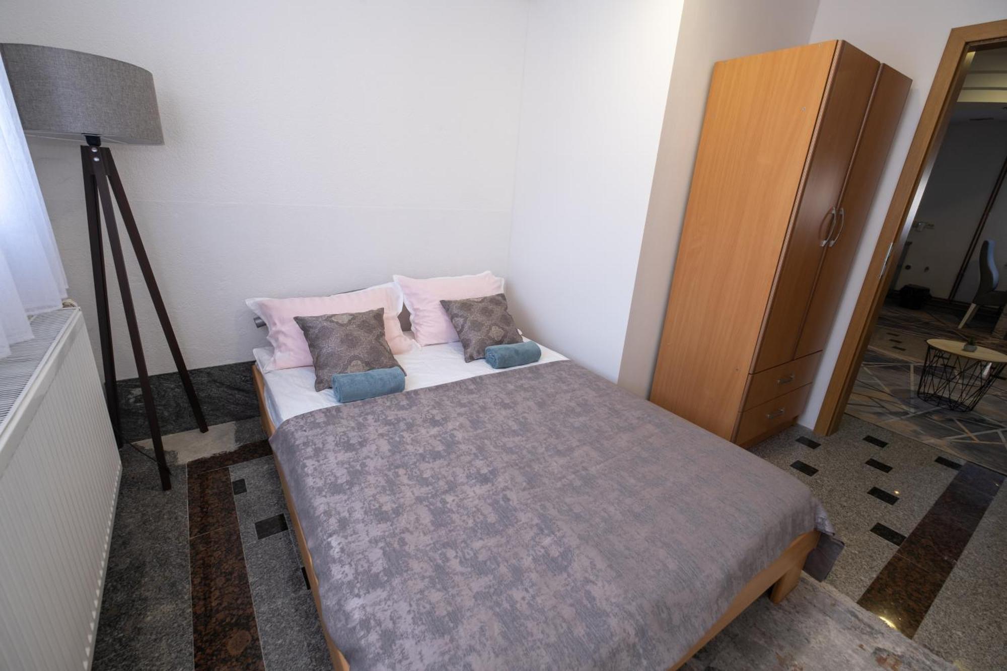 Good People Apartment Bihać Exterior foto